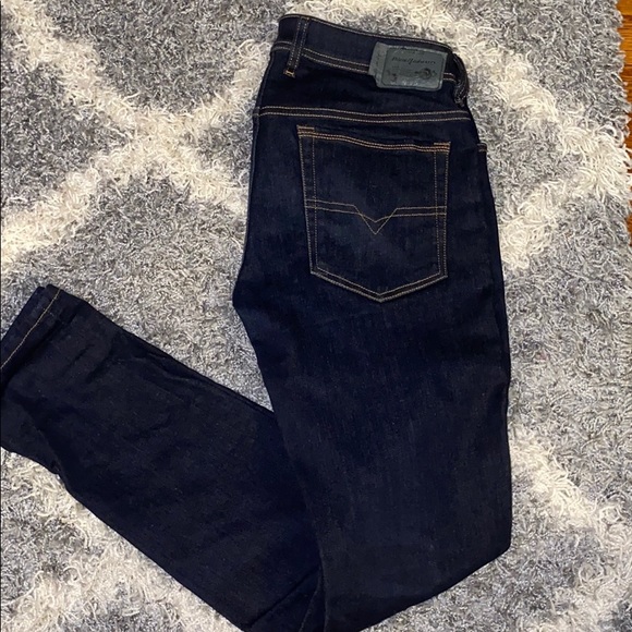 Diesel
Troxer Slim Skinny Jeans - Picture 1 of 5